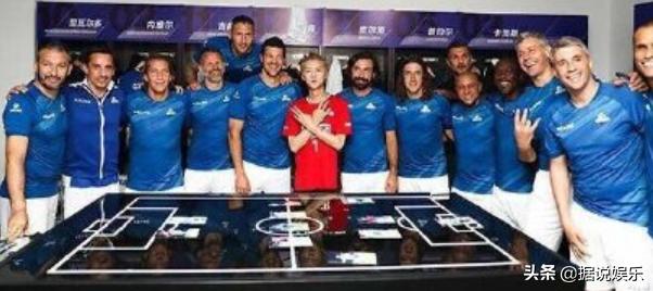 鹿晗喜欢篮球球星,鹿晗感慨与曼联的19年青春