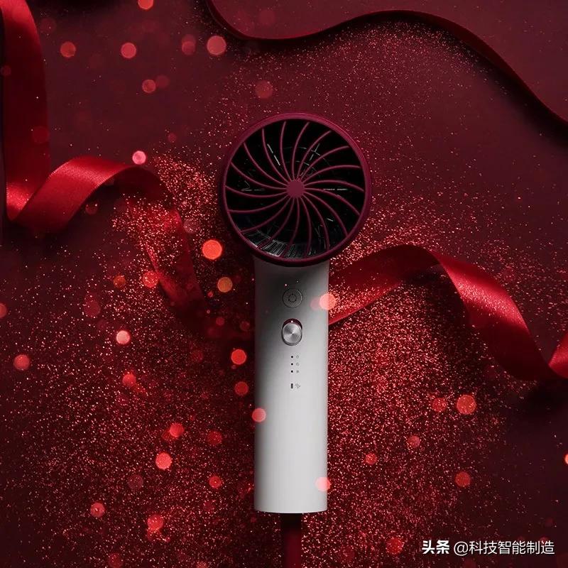 吹风机界“华为”，日本顶级发型师推荐的电吹风，能吹发还能护发