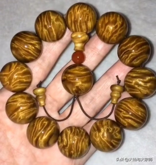 什么木头做手串又好又香,用哪种木头做手串最好