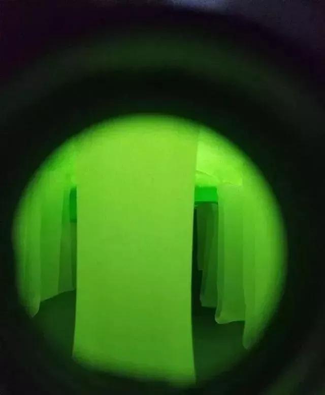 珠峰顶部岩石,珠峰顶部什么样子