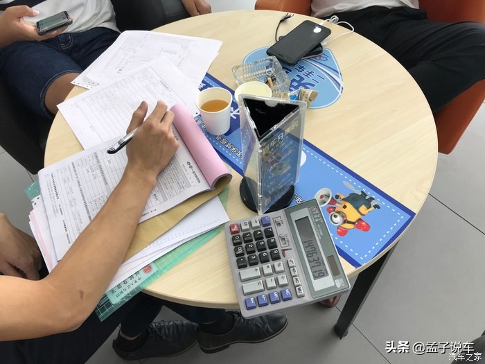 买车应该去汽贸店还是4s店 (买车是在4s店还是汽贸店买比较好)