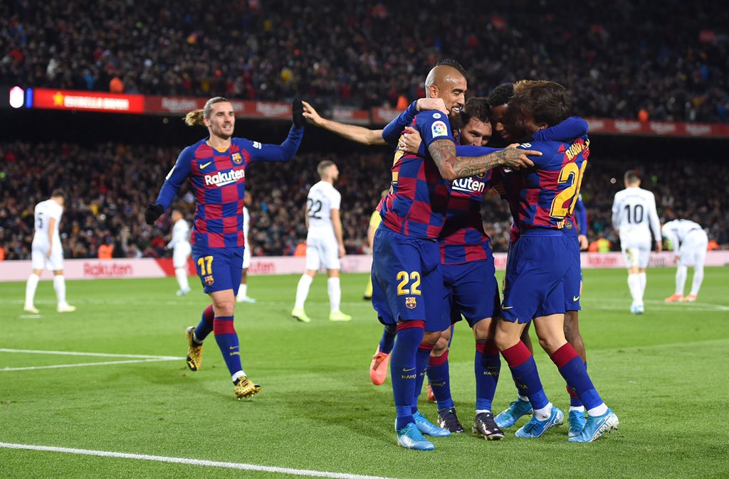 c罗16年甩开梅西,c罗绝境逆袭6分钟进2球