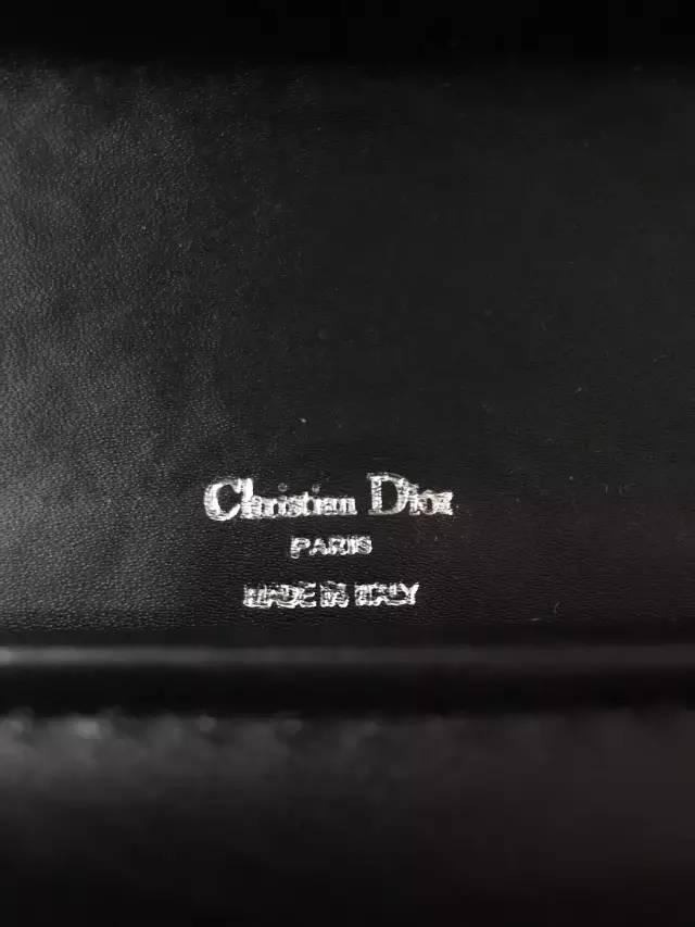 朋友送的假包不喜欢怎么办,别人送假包要怎么说不喜欢呢