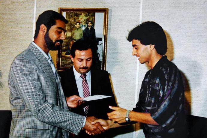 伊拉克足球英雄:生于*变政**,活于战争,死于病毒