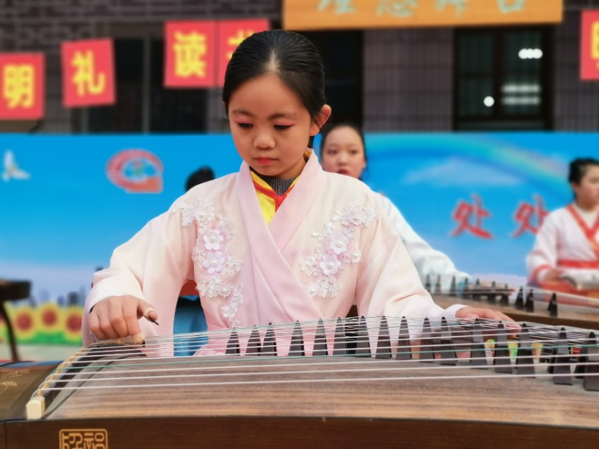 校园足球杯圆满落幕,华奥杯校园足球联赛