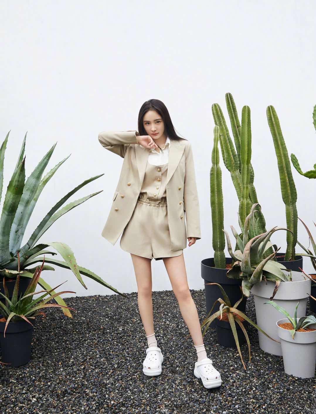 杨幂的六种叠法,学习杨幂示范经典搭配