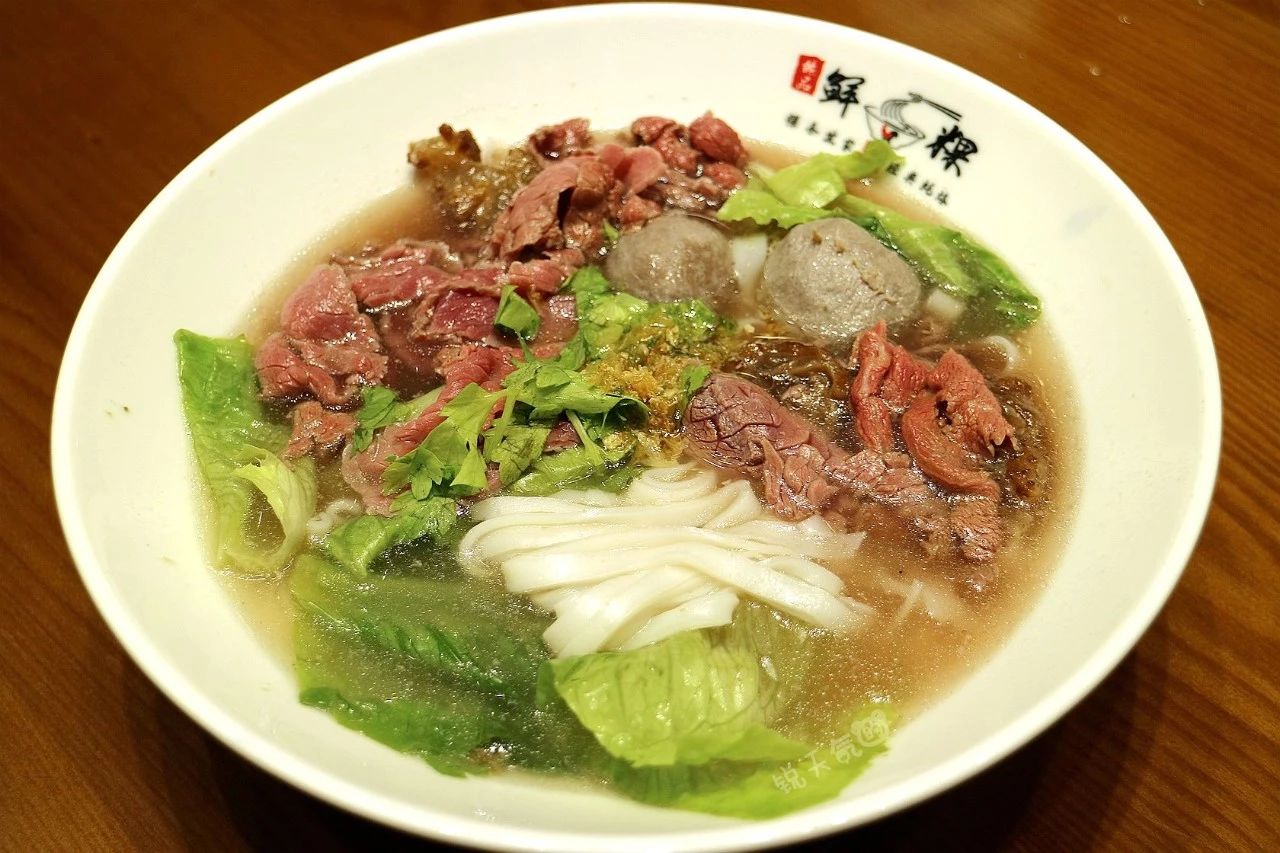 石磨现做现卖,一碗正宗的潮汕粿条