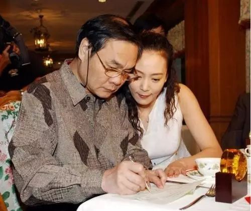 七位桃花眼女明星,带有桃花眼的女明星