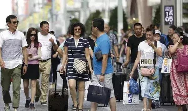 在日本的中国人，都靠什么活下来？