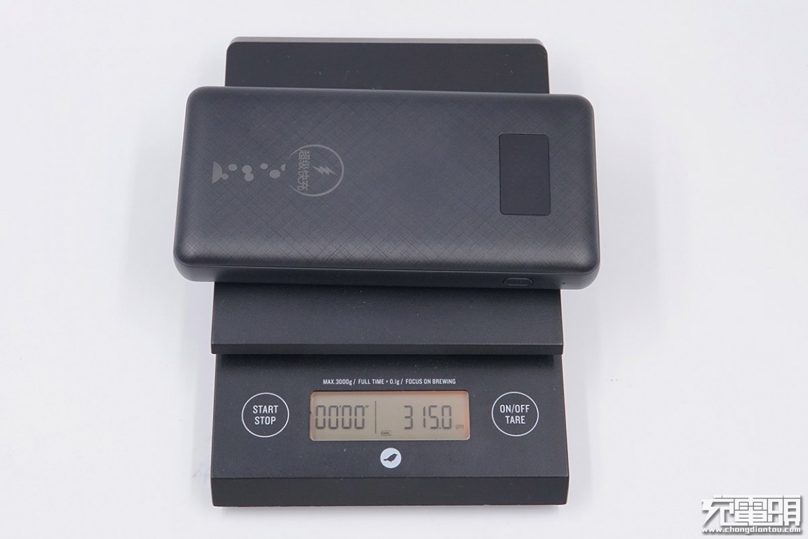 金威澎充电器如何拆开,金威澎充电器拆解