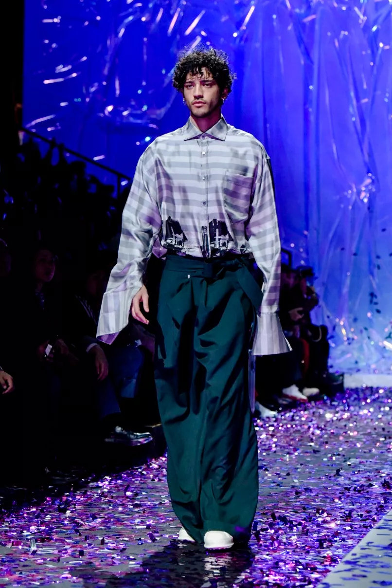 星光大赏王一博肖战粉丝battle,肖战看吴世勋和王一博battle