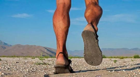 运动员脚趾受伤,运动员手筋受伤