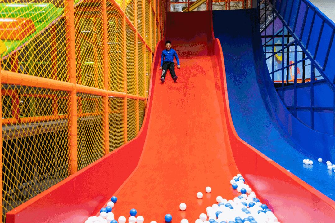 天津蹦床主题公园,天津最大淘气堡室内游乐场