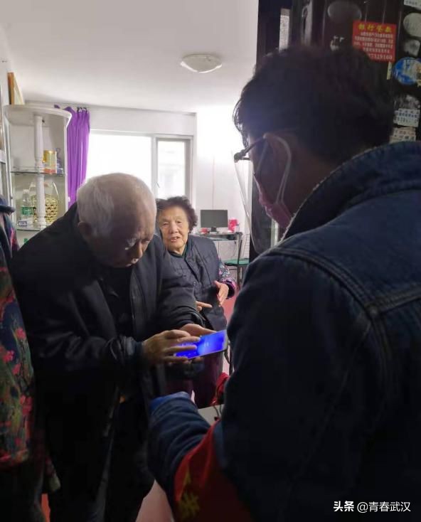 返乡大学生为防疫贡献青春力量,大学生扎根基层奉献青春