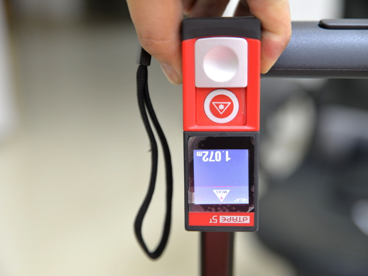 90分七道杠旅行箱体验：商旅两用，推拉更轻松