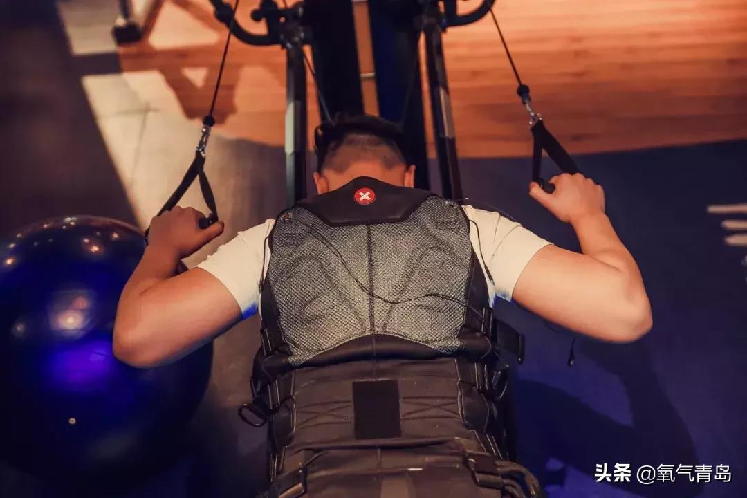 吕先生健身创始人吕雪菲：“生活以痛吻我，我要报之以美。”