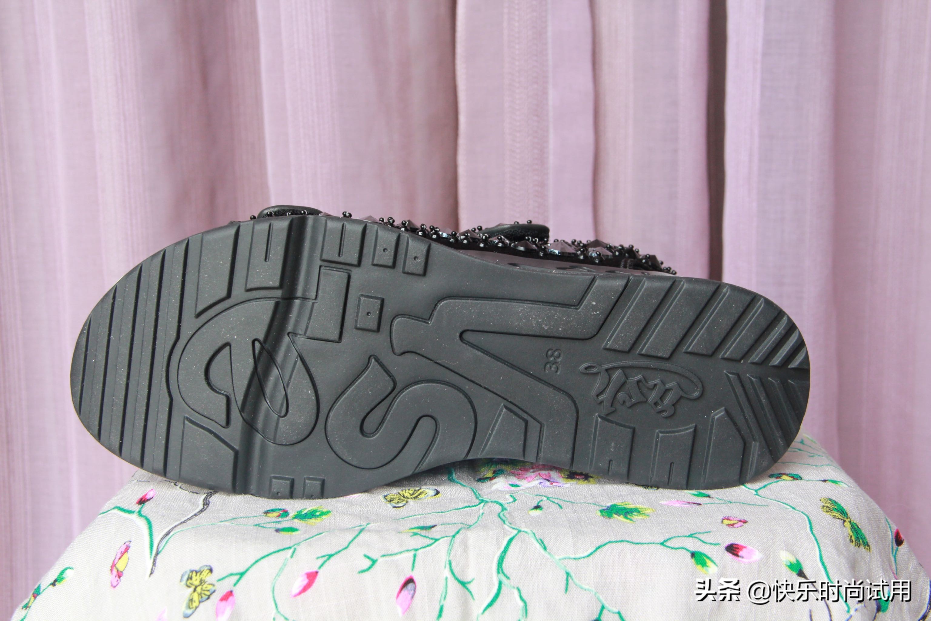 ash是哪里牌子的鞋,ash鞋子到底是哪个国家的牌子