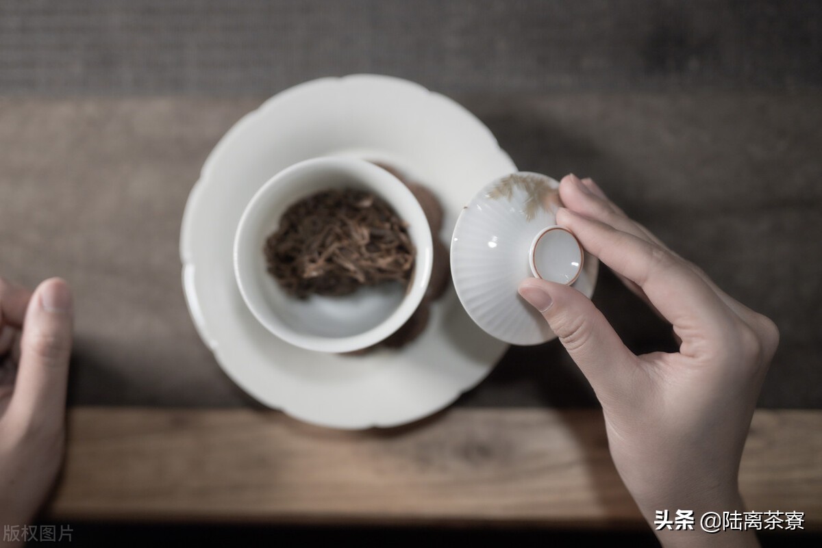 普洱茶熟茶检查出好多细菌,变质的普洱熟茶喝了会怎样