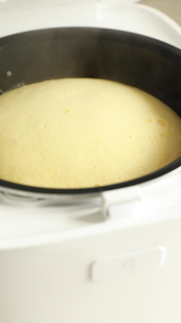 电饭锅做馒头蛋糕的方法,用电饭锅做蛋糕简单方法不用烤箱