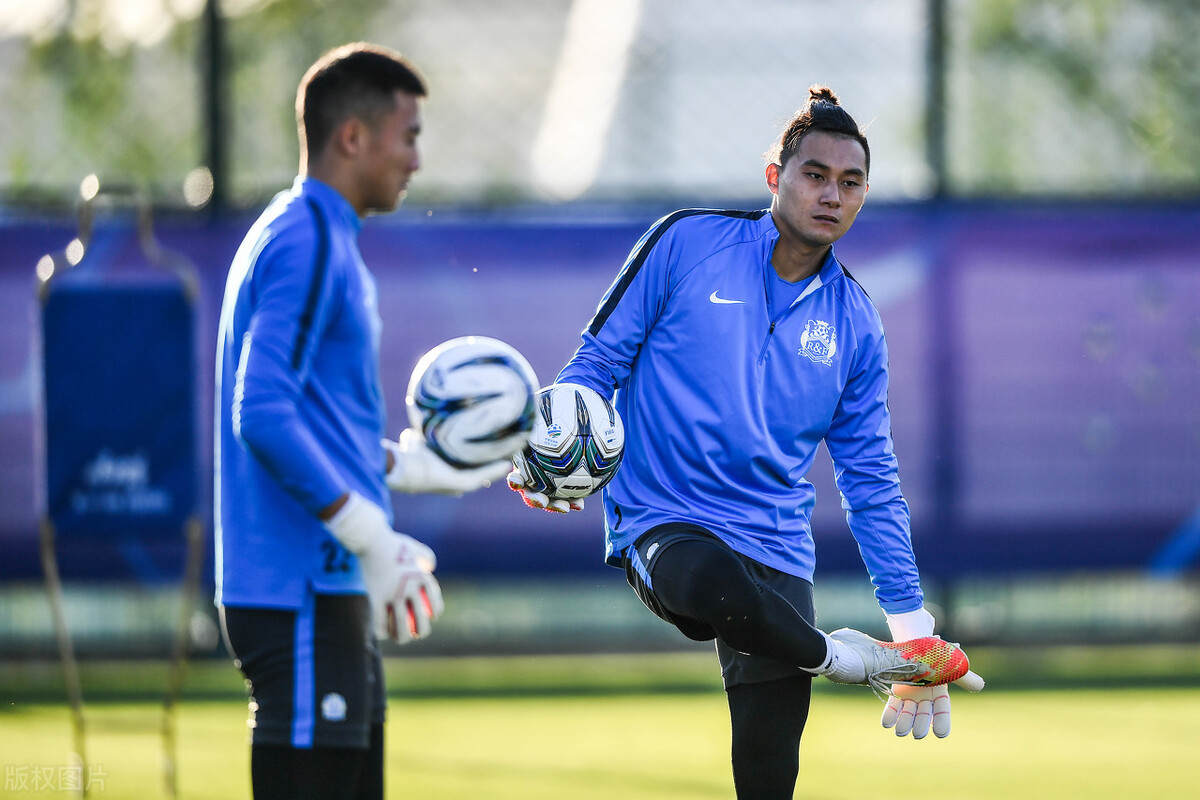 恒大新星门将,恒大最不可或缺的球员浮出水面