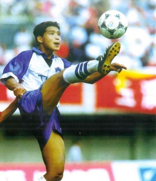 张效瑞球员有多厉害,哪位国足大佬踢的张效瑞