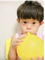 宝宝吐泡泡如何判断是不是肺炎,怎么判断宝宝吐泡泡是不是肺炎