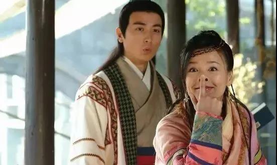 日赚数亿却直播哭穷，揭幕张庭、林瑞阳的商业帝国