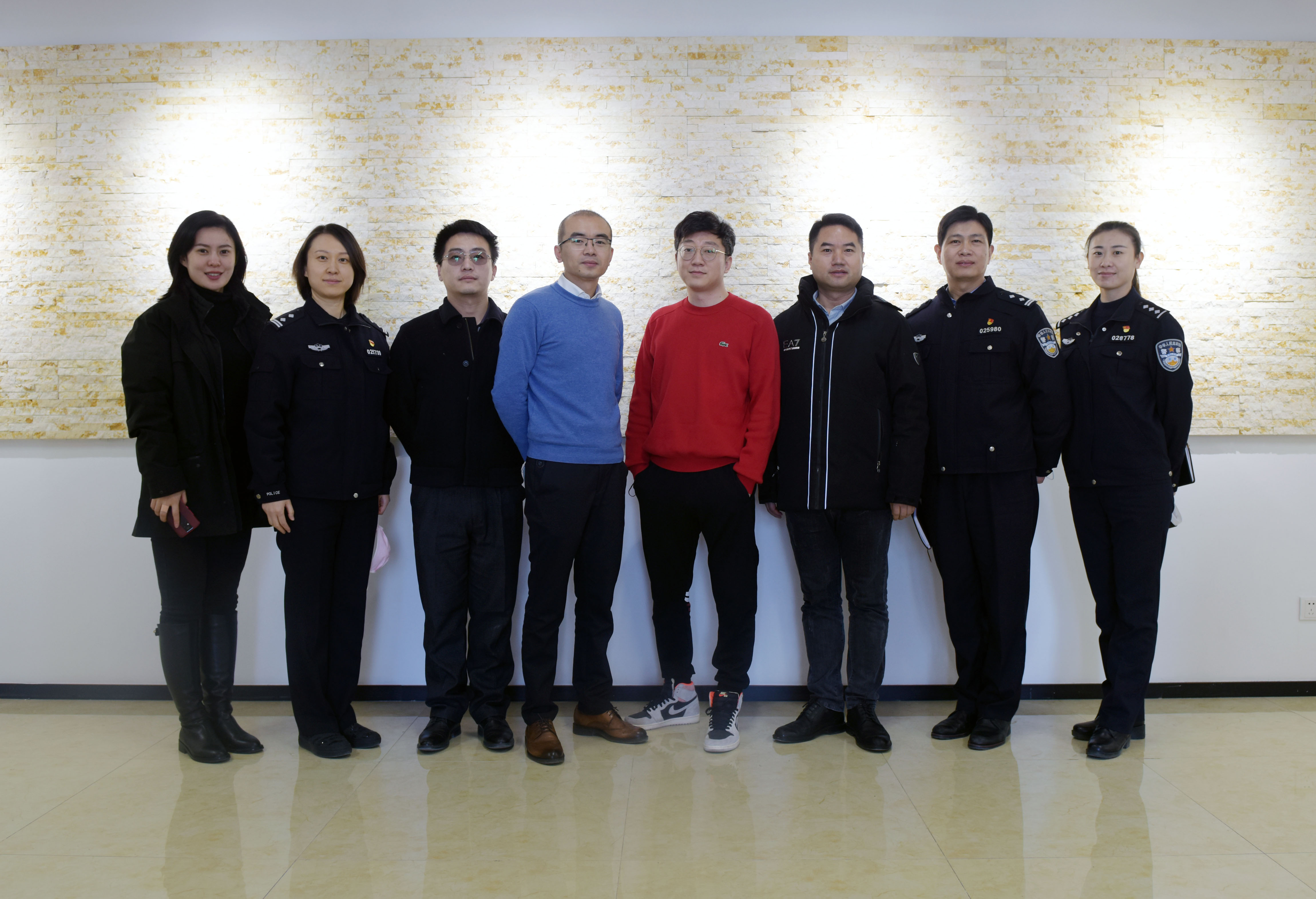 女警卢西生活视频,女警卢西所有视频