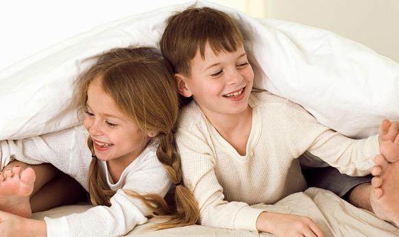 不知道如何与孩子相处？无法与孩子亲密接触？三个字解决你的烦恼