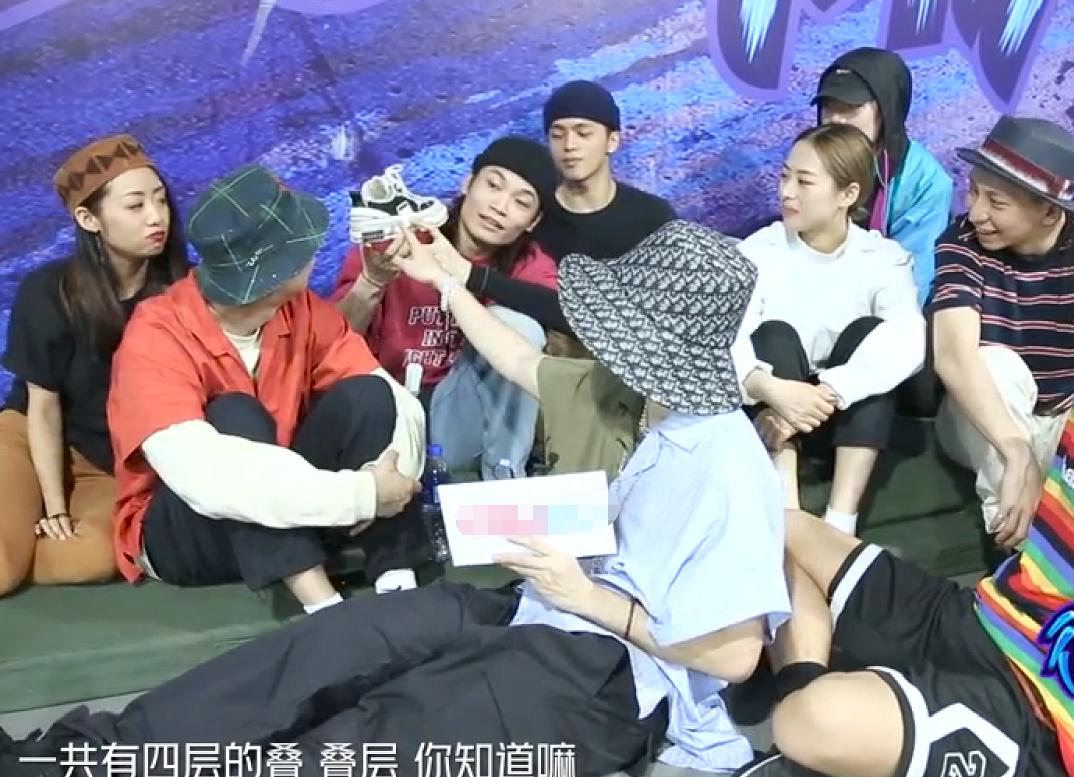 吴建豪和阿k什么关系,吴建豪被吐槽衣服