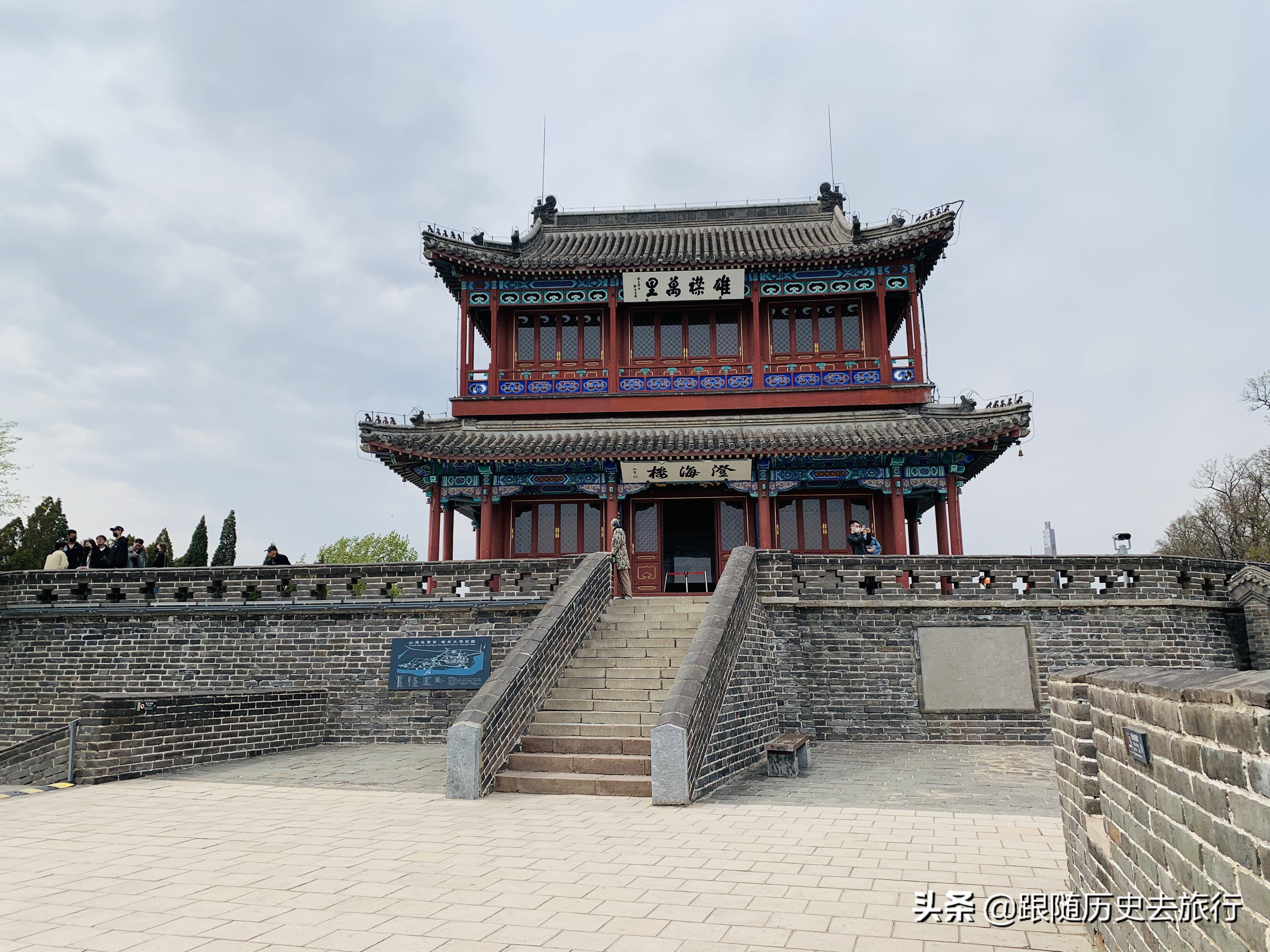 秦皇岛古长城美如画,万里长城老龙头俯视图