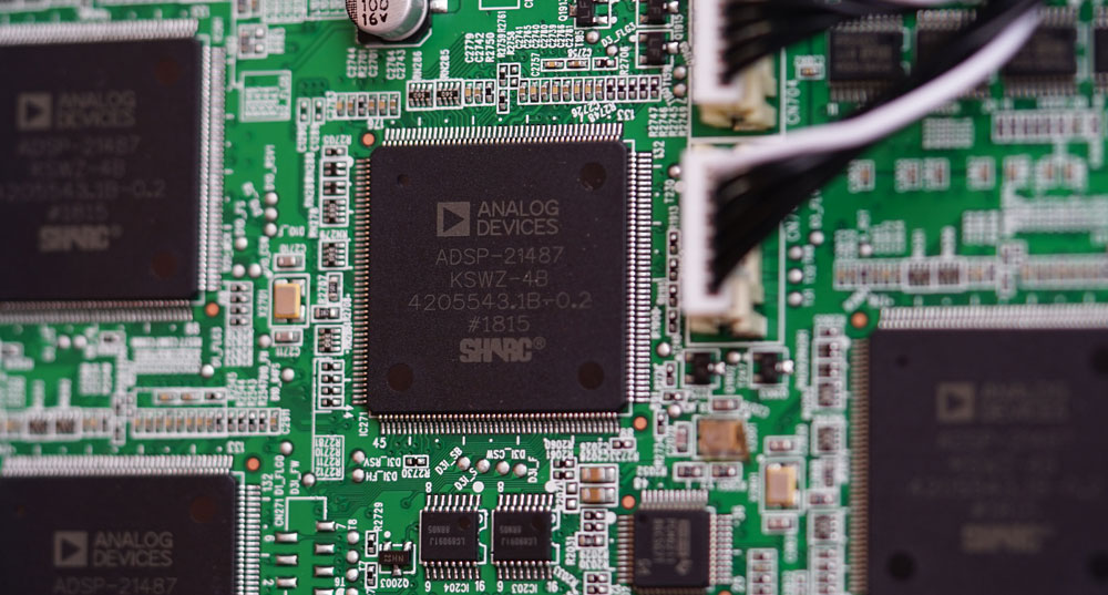 马兰士功放7013视频测试,马兰士sr7013推2.0落地箱