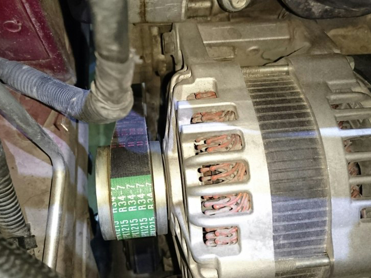 日产逍客1.2t发动机,逍客发动机机脚垫异响