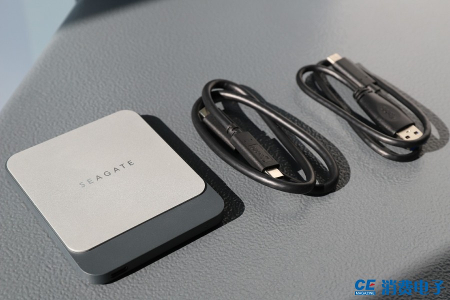 希捷新酷鱼2t固态硬盘评测,希捷酷鱼与长江移动固态硬盘对比