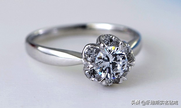 pt950铂金钻戒的钢印,pt950铂金钻戒有活口的吗