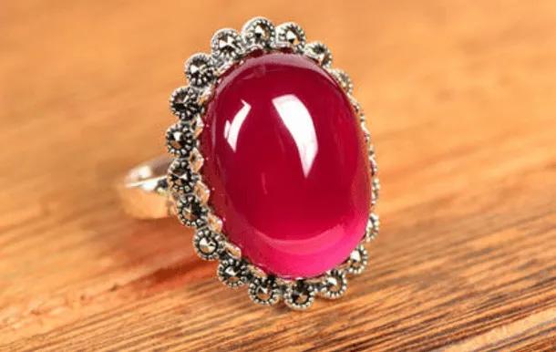 紫光灯怎么辨别红宝石真假,红宝石青柚怎么辨别真假