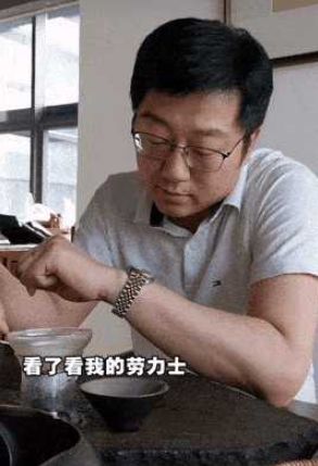 女业务员保险推销手段,美女保险推销技巧