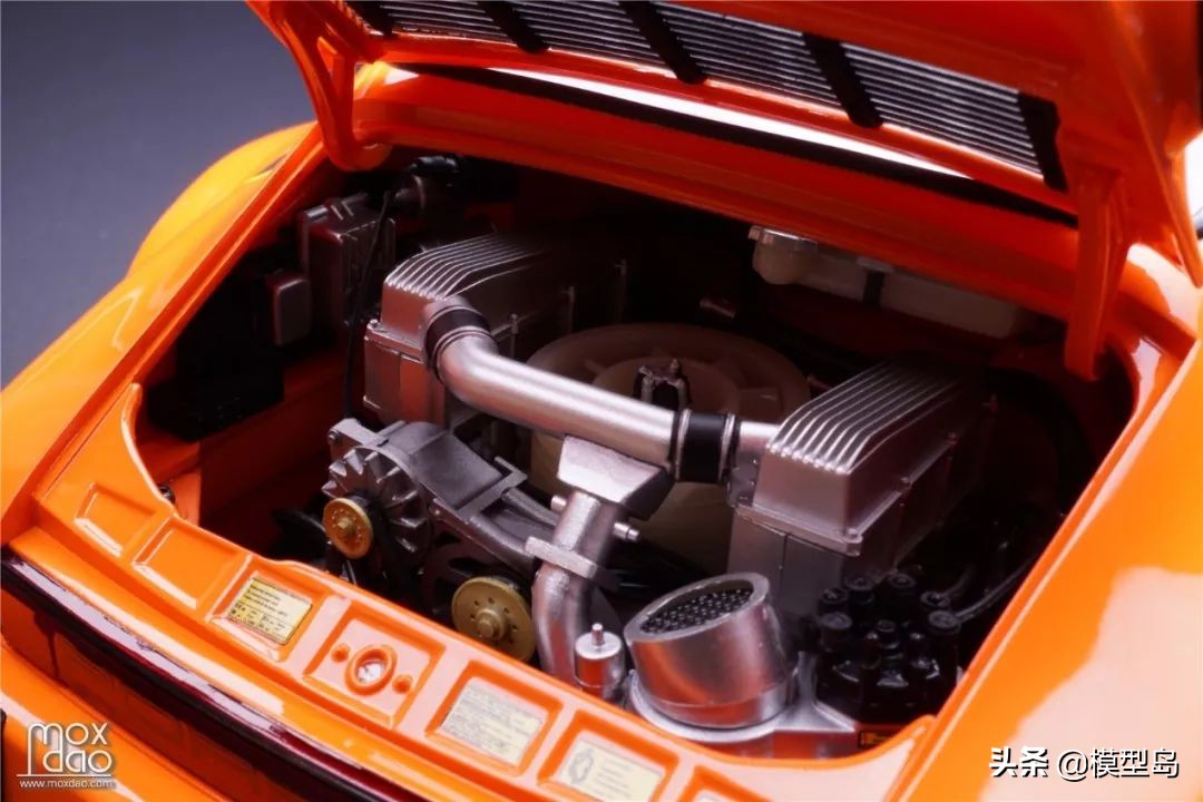 保时捷rsr汽车模型,开箱1:36保时捷taycan模型