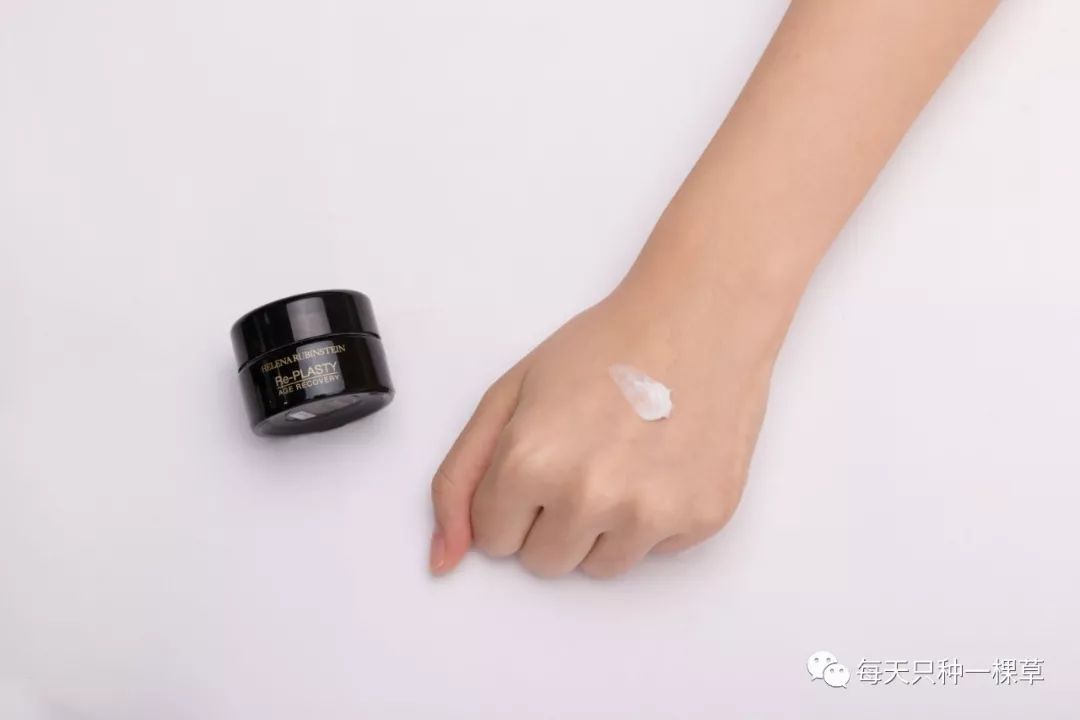 买了这么多的东西都是为了什么,买了这么多口红哪一支是你的真爱