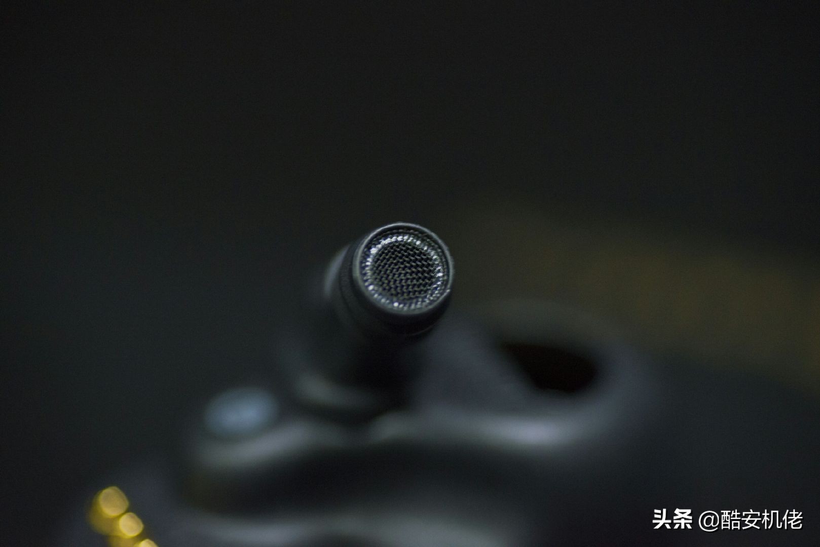 索尼降噪豆wf-1000xm4换电池,索尼wf1000xm4无线降噪耳机简评