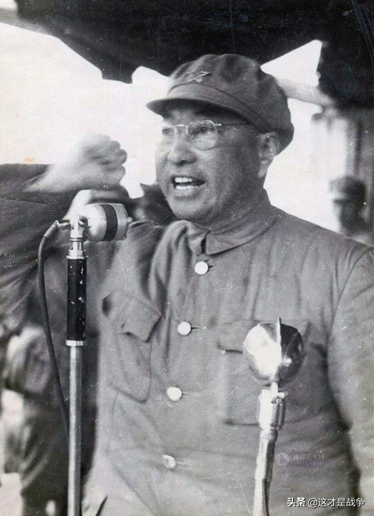 八路军救川军全部牺牲,抗战时期被警卫员杀死的将军