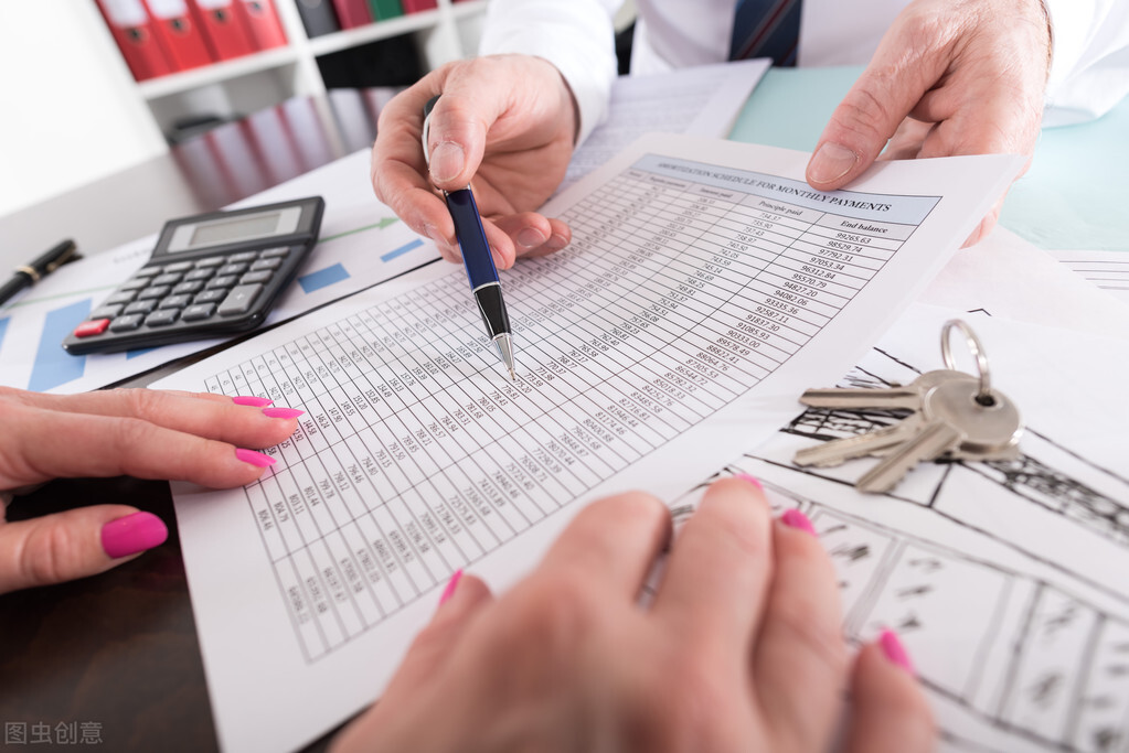 买卖过户与赠与哪个缴纳税费多,房产赠与和过户哪个税费最划算