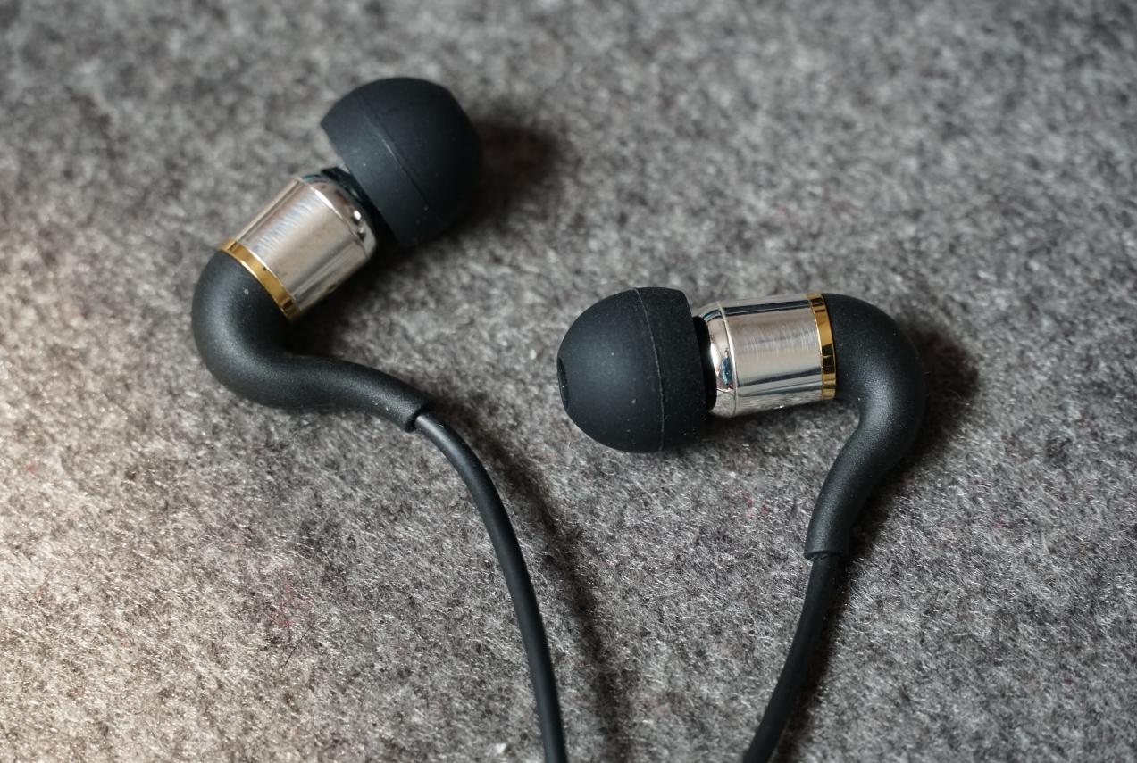 2020超史诗收藏：茫茫机海寻觅“女毒”横跨全年HIFI典藏名录