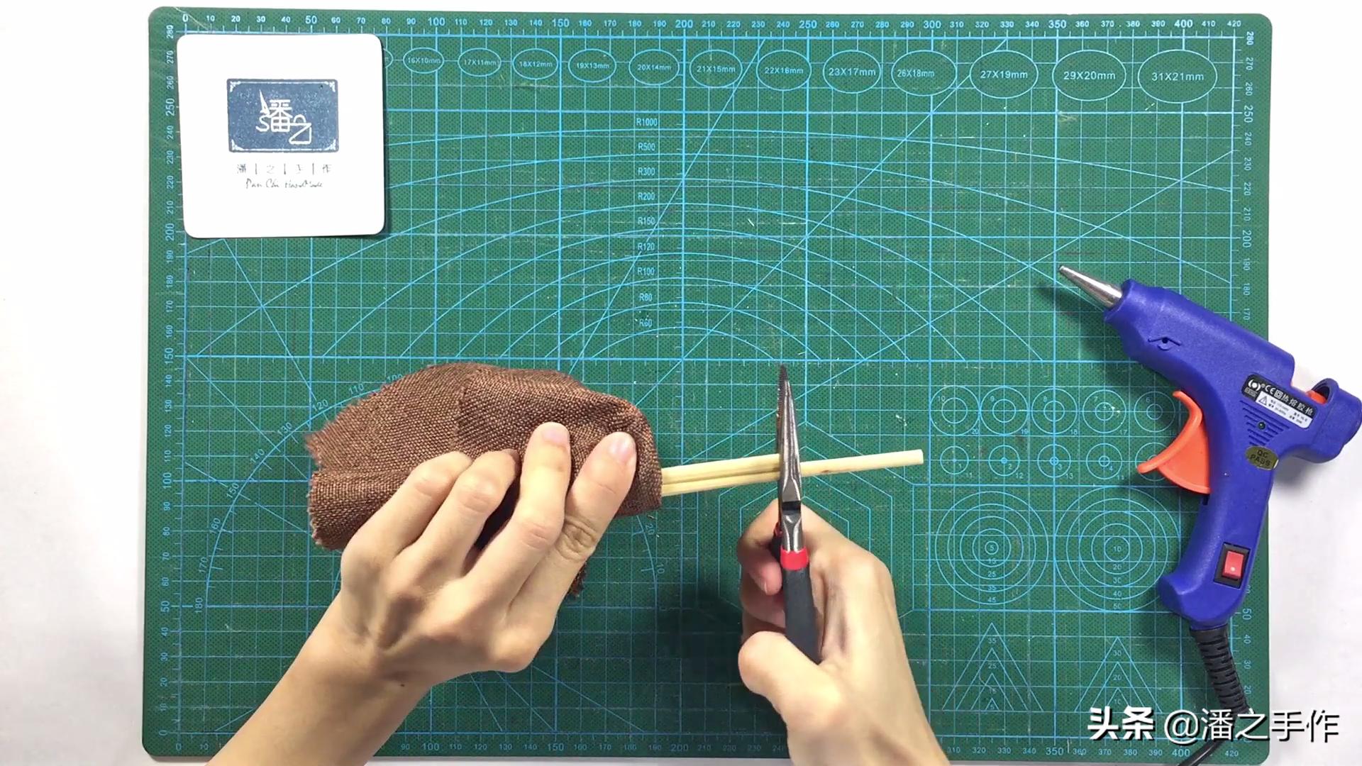 布艺灯笼手工制作教程简单,环保自制小灯笼