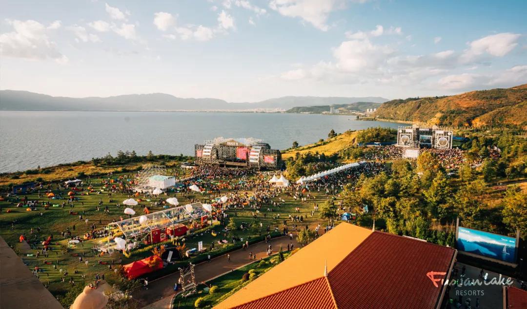 从建筑设计转到室内设计,从建筑师到设计师