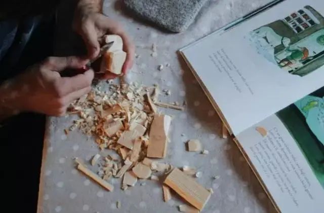 她放弃城市生活，一家人搬到乡下田园：自给自足