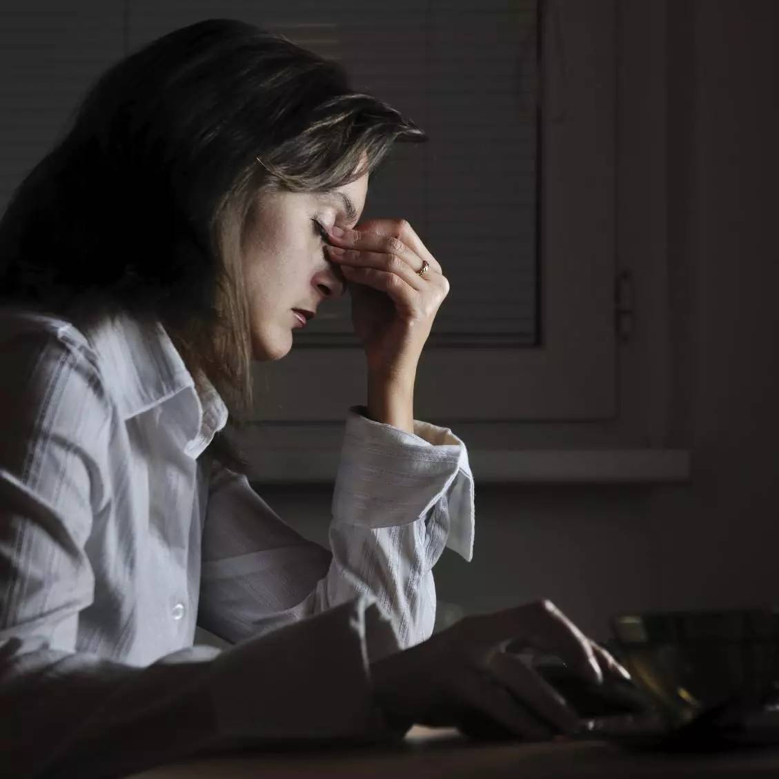 哪吒的黑眼圈是怎么来的,哪吒为什么那么多黑眼圈