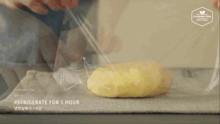 一年销量一亿蛋黄酥,凤梨酥一年卖出4400万