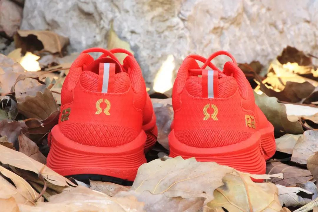 长距离跑步首选，为你的跑步增色：R2赤道LSD跑鞋评测