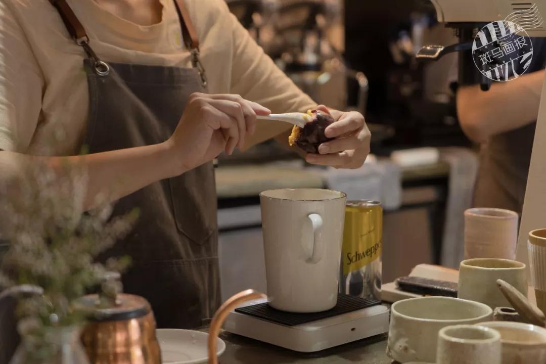 300m的进贤路，变了！不再只有“本帮菜”3巨头